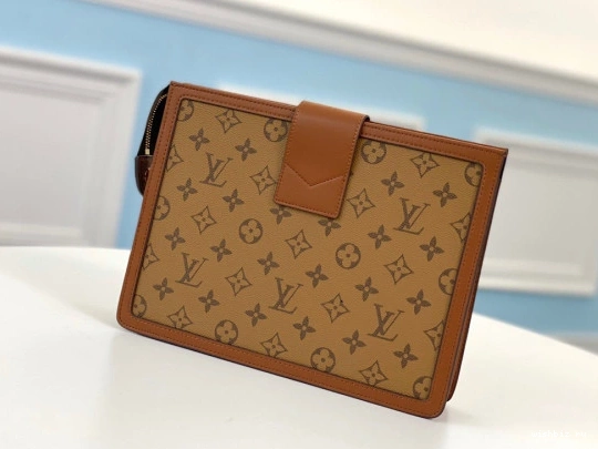 WIS LOUIS VUITTON CHANELUTCH 1202